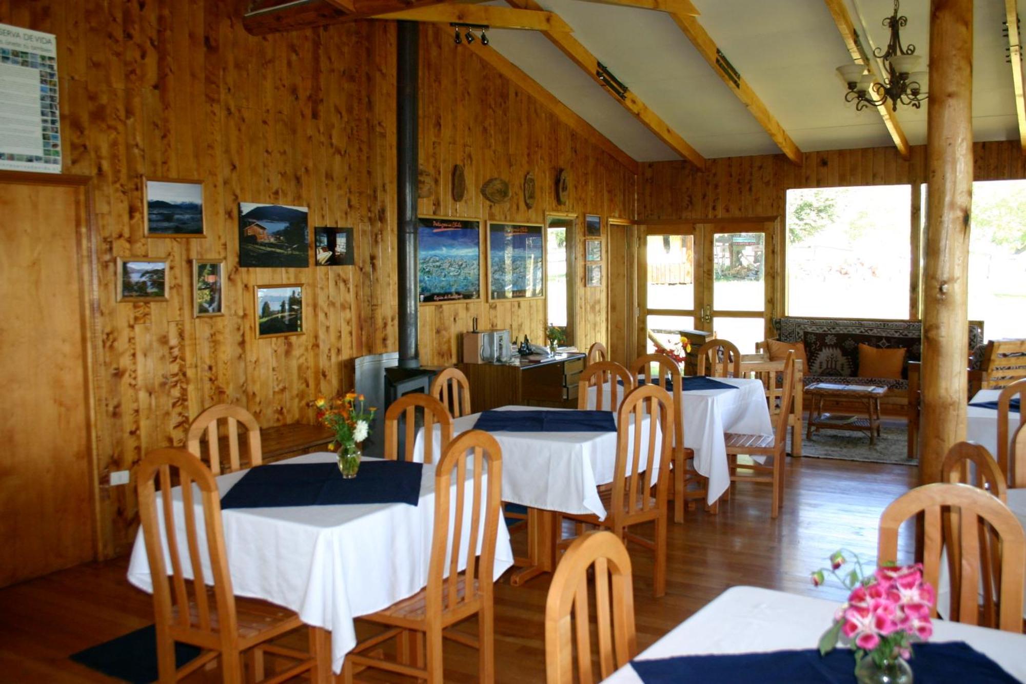 Lodge El Mirador De Guadal Puerto Guadal Bagian luar foto